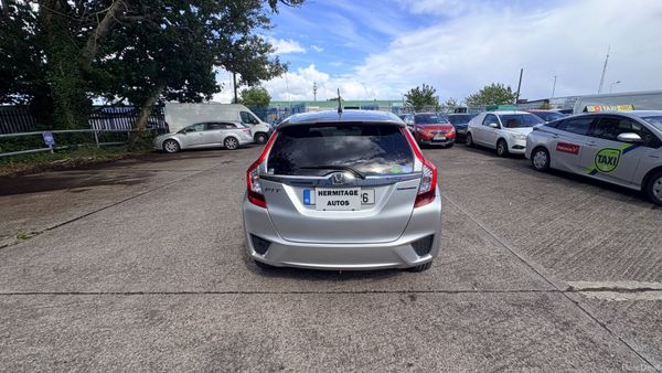 Honda Fit 1.5 Hybrid Petrol 2017 392630109