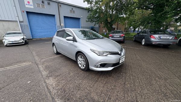 Toyota Auris 1.8 Hybrid 2016 392632345