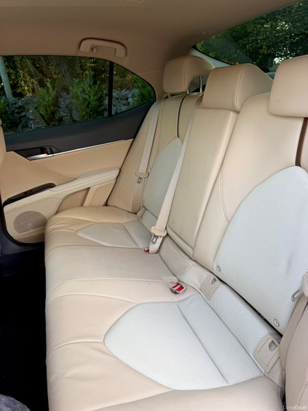 Toyota Camry | 2020-2 | Hybrid | White | Luxury 392770173