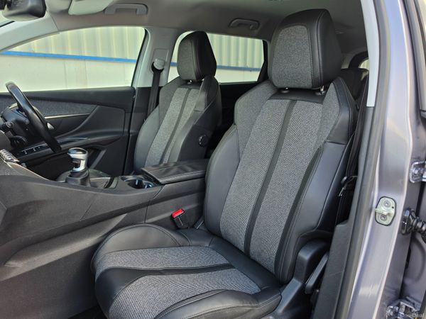 PEUGEOT 5008 2018 HIGH SPEC ALLURE 7 SEATER 392772393
