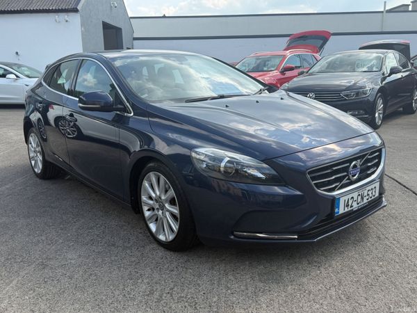 142 VOLVO V40 2.0 DIESEL  SE LUX AUTO = LEATHER = 392785875