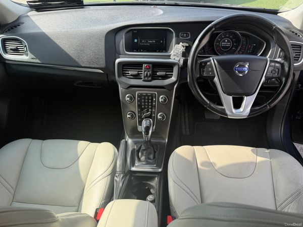 142 VOLVO V40 2.0 DIESEL  SE LUX AUTO = LEATHER = 392785883