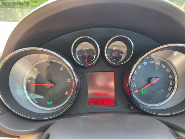 2011 Opel Insignia Elite 2.0 CDTI 160PS Automatic 392701823