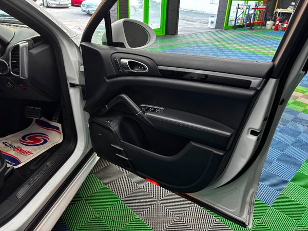 Porsche Cayenne hybrid S 416 BHP AA APPROVED 392712909