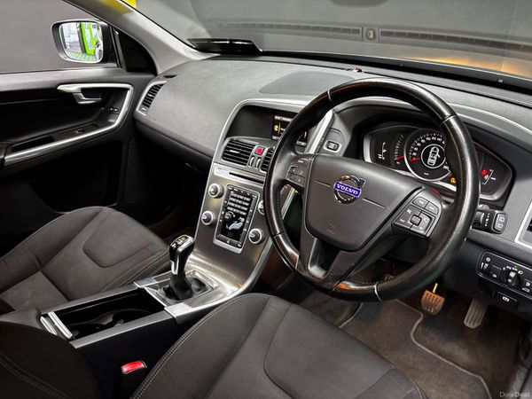 Volvo XC60 AA APPROVED 392715831