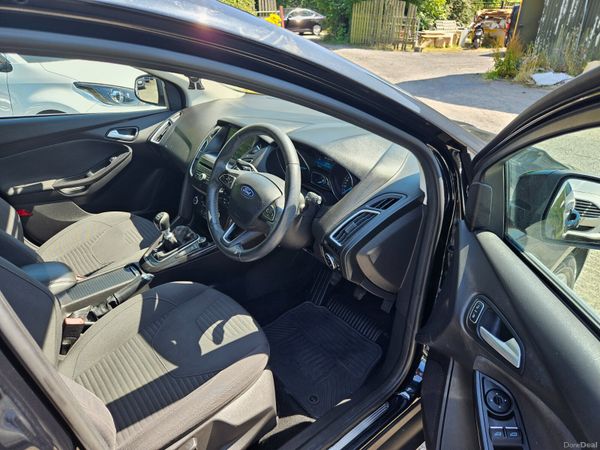 Ford Focus 2015 1.6 tdci Titainium low mileage 392716703