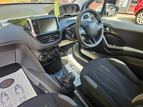 Peugeot 208 2015 1.2 Petrol New Nct 06/2027 392717647