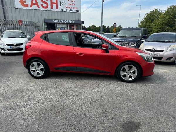 Renault Clio 1.1 Petrol NCT TAX LOW KMS 392846145