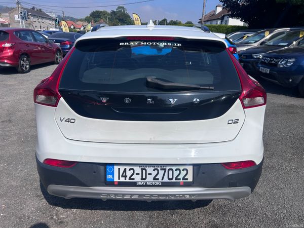 2014 VOLVO V40 1.6d CROSS COUNTRY SE LUX AUTO 392923185