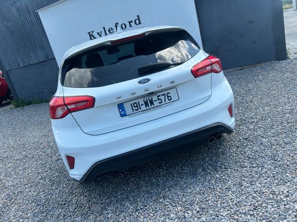 Ford Focus 2019 st Line 392925035
