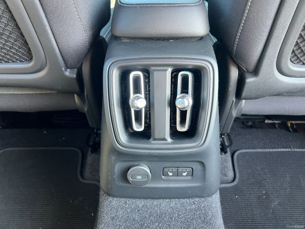 2022 (222) Volvo XC40 T4 + Recharge 1.5 Auto PHEV 392929765