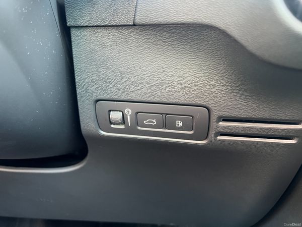 2022 (222) Volvo XC40 T4 + Recharge 1.5 Auto PHEV 392929775