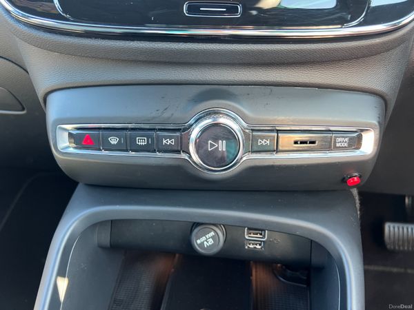 2022 (222) Volvo XC40 T4 + Recharge 1.5 Auto PHEV 392929781