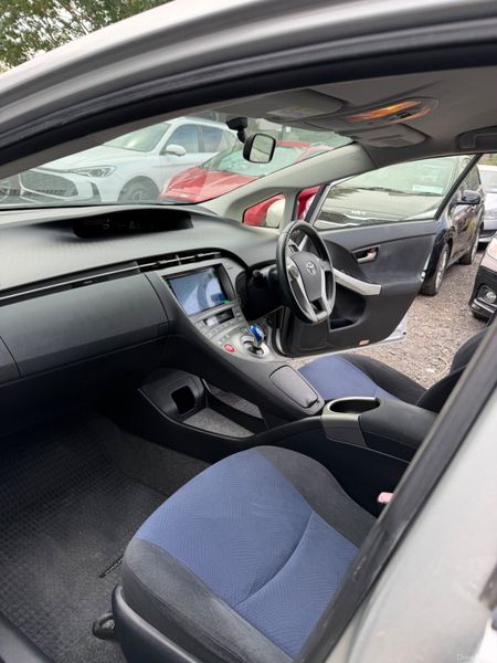 Toyota Prius Hybrid Automatic 393062713