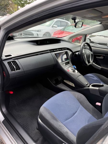 Toyota Prius Hybrid Automatic 393062739