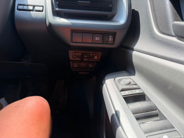 242 TOYOTA PRIUS NEW MODEL 393071905