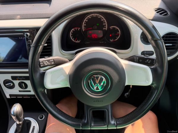 131 Volkswagen Beetle  1.2 TSI 393073011