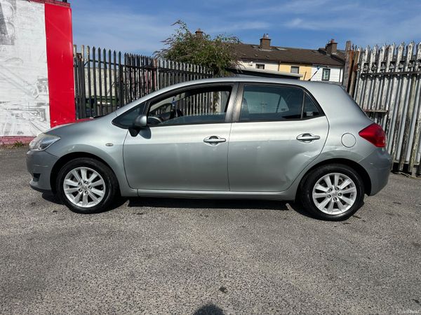 Toyota Auris 1.4 Petrol NCT LOW KMS 393078299