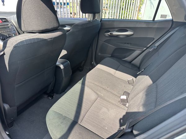 Toyota Auris 1.4 Petrol NCT LOW KMS 393078317