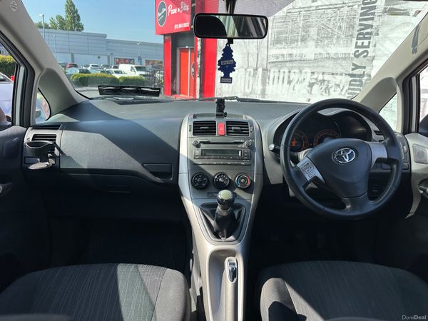 Toyota Auris 1.4 Petrol NCT LOW KMS 393078335