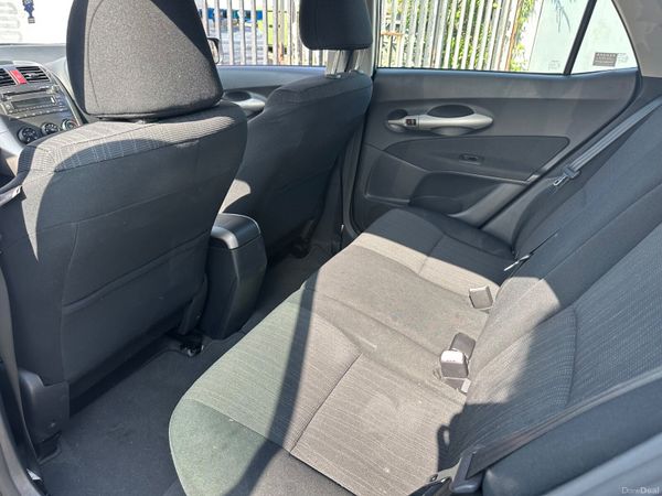 Toyota Auris 1.4 Petrol NCT LOW KMS 393078337