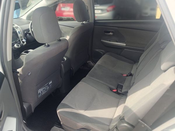 2013 Toyota Prius Hybrid Automatic 7 Seater 393099903