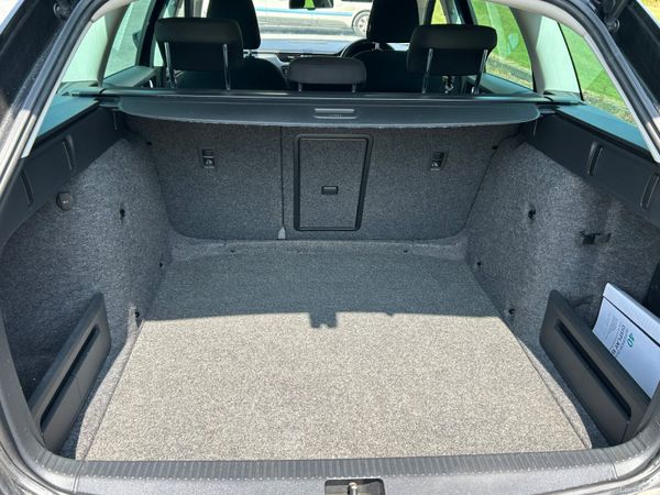 Skoda Octavia 2014, service history 393142245