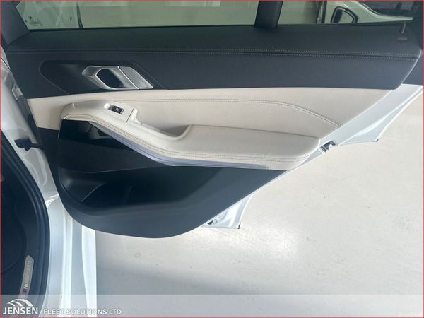BMW X5 7 seats xDrive30d M Sport (MHT) 393162985