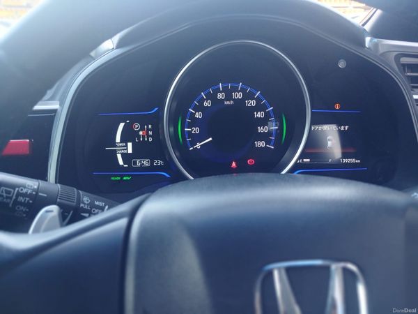 2013 Honda Fit Hybrid Automatic / Sports spec 393100393