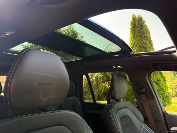 Stunning 192 Volvo XC90 R-Design! 393101079