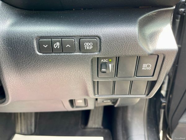 2017 Lexus IS300h Executive | Hybrid Auto | Black 393116445