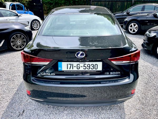2017 Lexus IS300h Executive | Hybrid Auto | Black 393116449