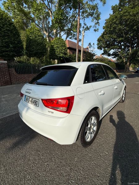 ✅ New: Car Play. Reverse Cam. NCT 8/27. Automatic 393123075