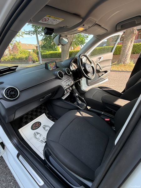 ✅ New: Car Play. Reverse Cam. NCT 8/27. Automatic 393123119