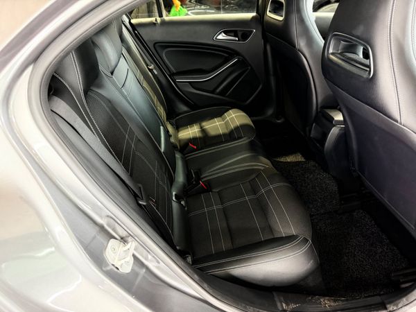 2015 Mercedes-Benz A Class Auto Style 393270563