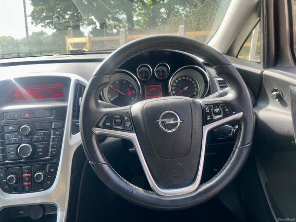 Opel Astra 2015 393271745