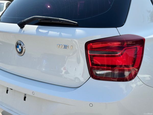BMW 116i Auto 59000KM 2015 2 Keys 393285729