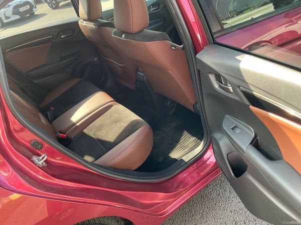 2018 Honda Fit  1.5 Hybrid Auto, >>38Kmiles Only<< 393220941