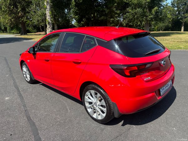 Opel Astra 2019 393225999