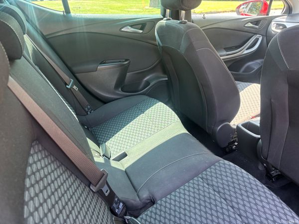 Opel Astra 2019 393226011
