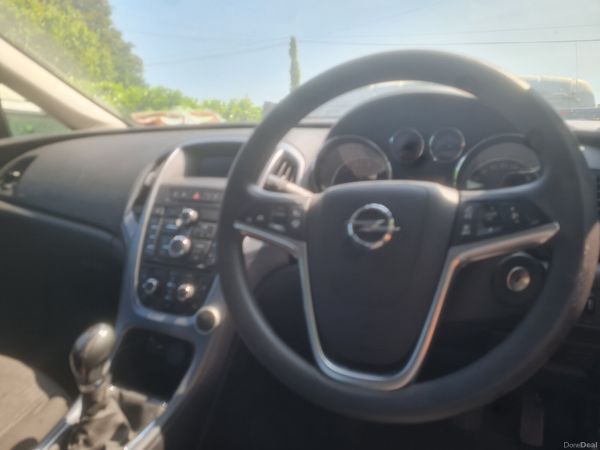 161 Opel Astra 1.6cdti Needs engine work 393366733