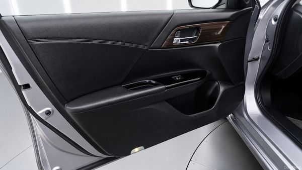 Honda Accord Hybrid 2.0L |Auto | Executive edition 393327135