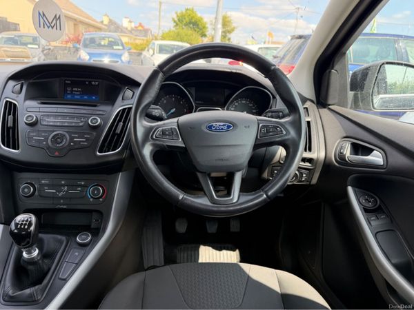 Ford Focus Excellent Condition 393443763