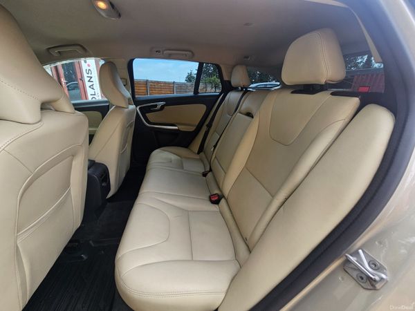 Volvo V60 2017 D4 AUTOMATIC NCT 06/27 393455939
