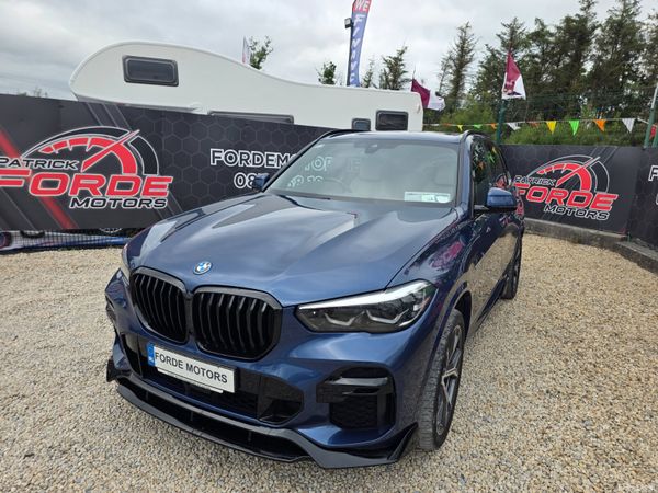 2022 BMW X5 xDrive45e M Sport Plug-in Hybrid 393467641