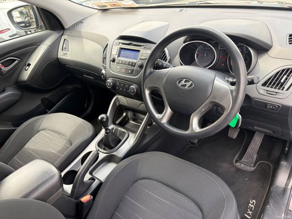 2014 HYUNDAI IX35 1.7d CELEBRATION NEW NCT 393495611