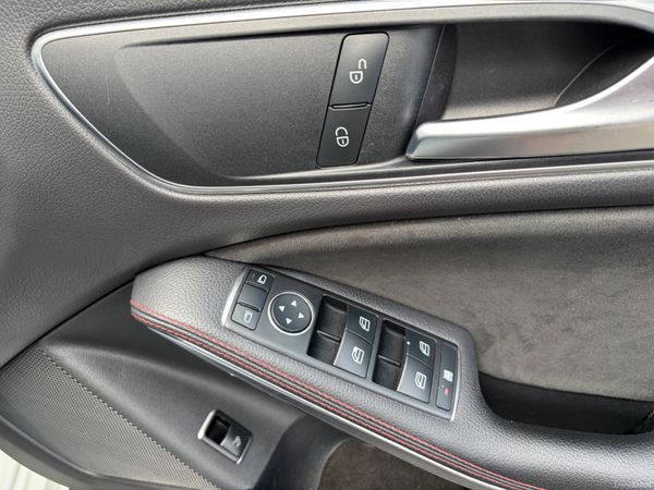 2016 MERCEDES CLA 180 AMG AUTO 393495933