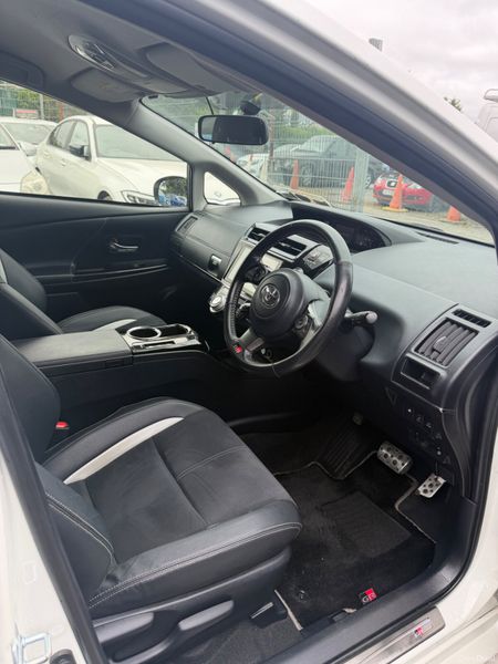 Toyota Prius GR Hybrid Automatic 393403577