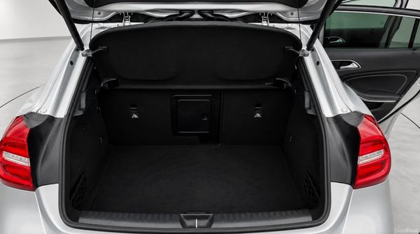 2016 Mercedes GLA 180 1.6l Petrol Auto 393562843
