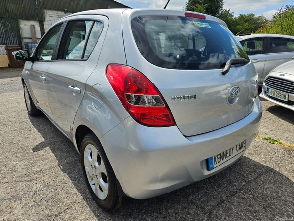 Hyundai i20 2010 1.2cc 5 door low mileage 393568105